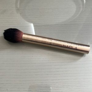 Nabla Cheek Shaper Brush